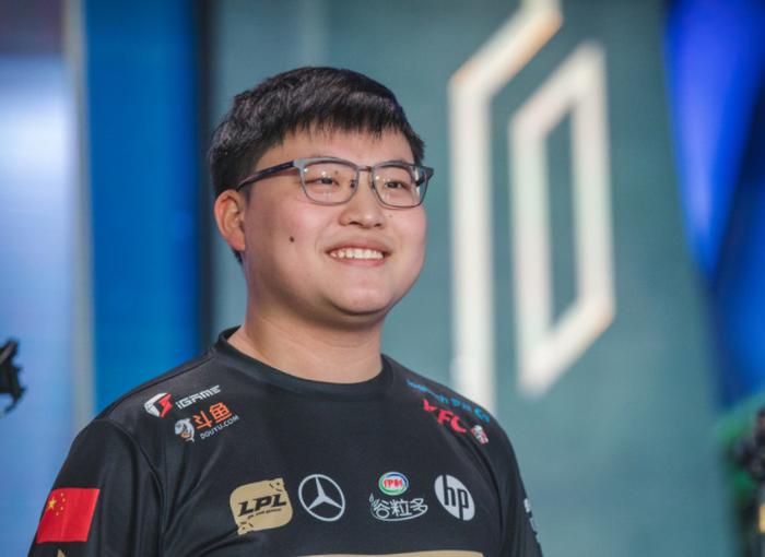 开云体育平台 uzi重回rng2016 