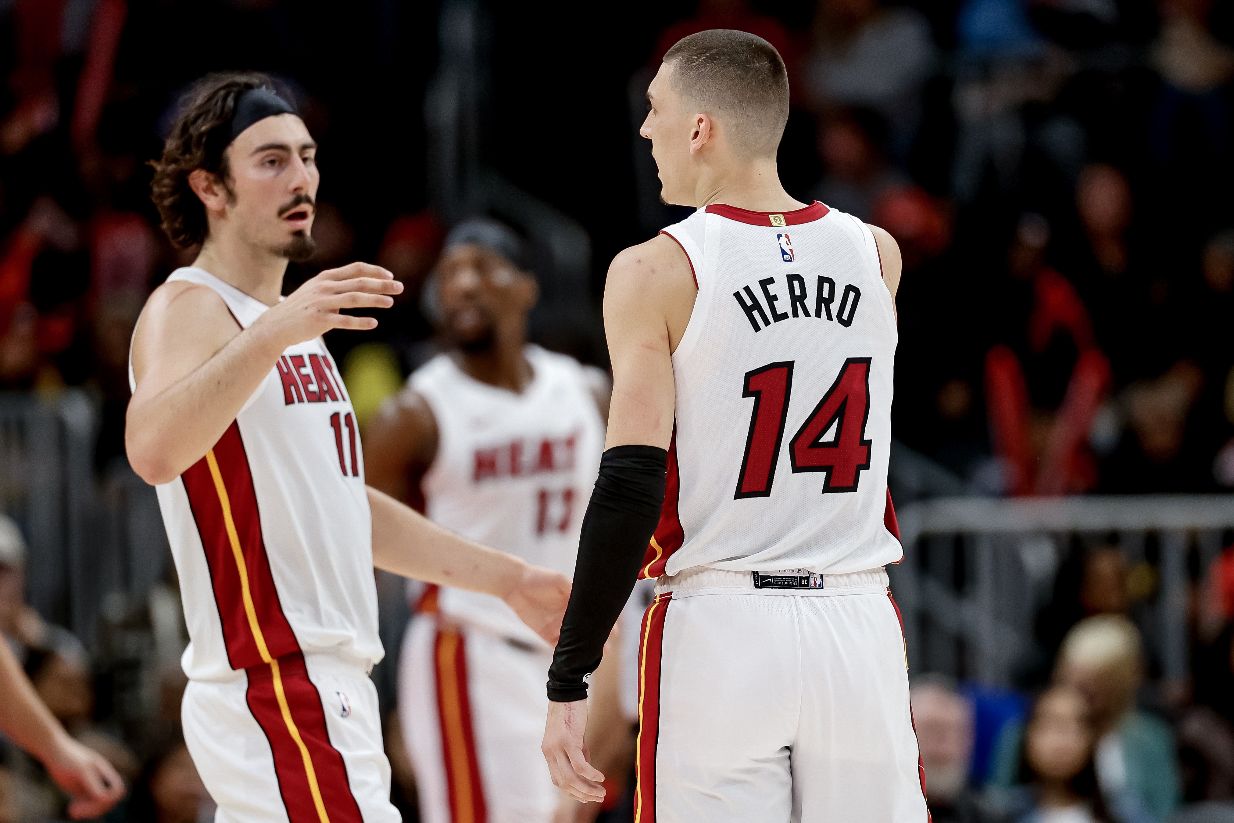 开云体育包含热火引发争议！，Ming官方宣布表现优异新规上演精彩一战的词条