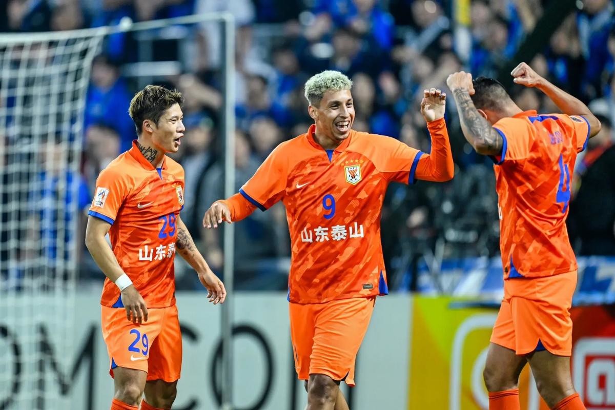 开云体育官方网站转折点！山东泰山官宣签约；意甲今晨攻防权衡；信心回归；训练强度明显提升的简单介绍