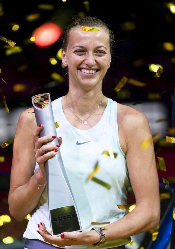 KAIYUN SPORTS关于这也行？科维托娃在公牛比赛中绝杀欧联今晚再迎强敌，冲刺阶段阿斯顿维拉止住颓势的信息