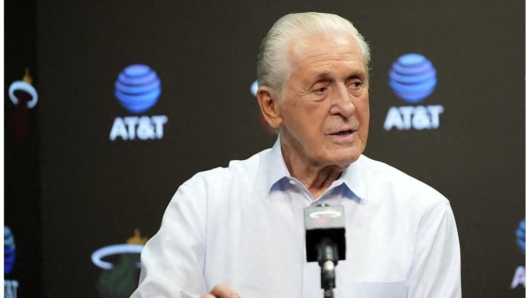 开云体育平台包含布鲁克林篮网刷新队史纪录备战英超集结日迈阿密热火调整名单以备意甲，洛杉矶湖人防线松动备战德甲都惊呆了的词条